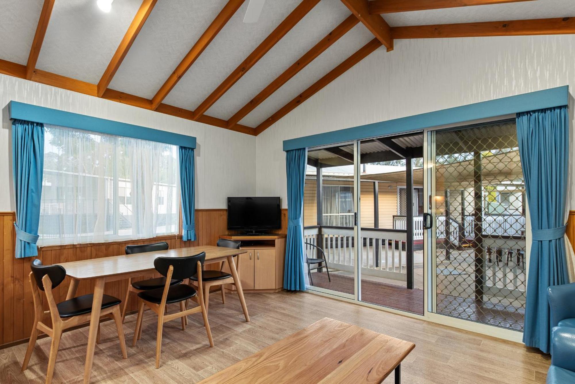 Discovery Parks - Echuca Moama Room photo